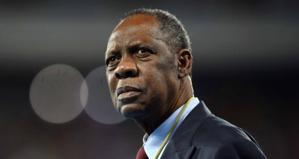 Things to know about Issa Hayatou