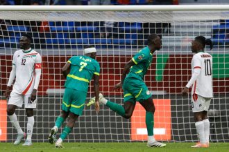 Pape Gueye celebrating