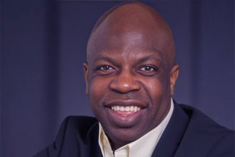 Tunde Adelakun