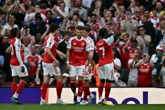 Arsenal players celebrating