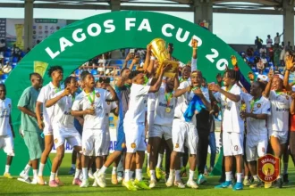 Ikorodu City players with the FA cup
