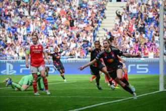Lyon and Arsenal players